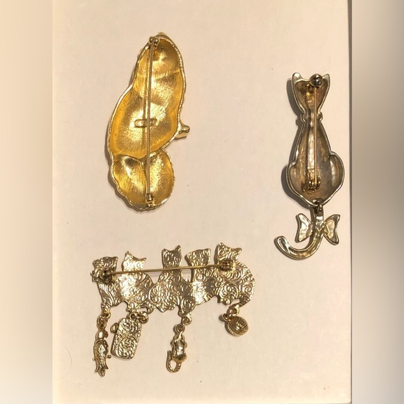 Lot Of 3 Cat Pins - Picture 2 of 2